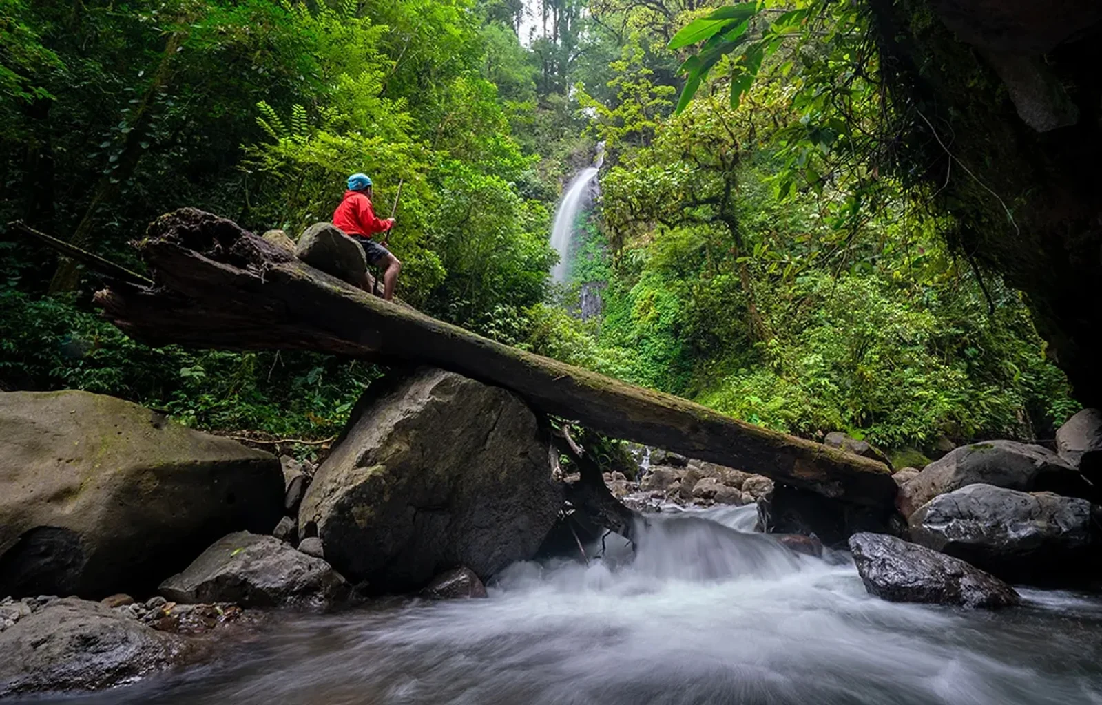 El Tigre Waterfalls Hiking & 4x4 Safari Tour